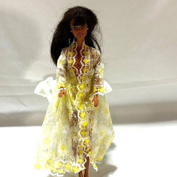 Vintage Barbie Bathrobe Yellow Daisy Lace with Shorts Lingerie Robe Lacey - Picture 1 of 6